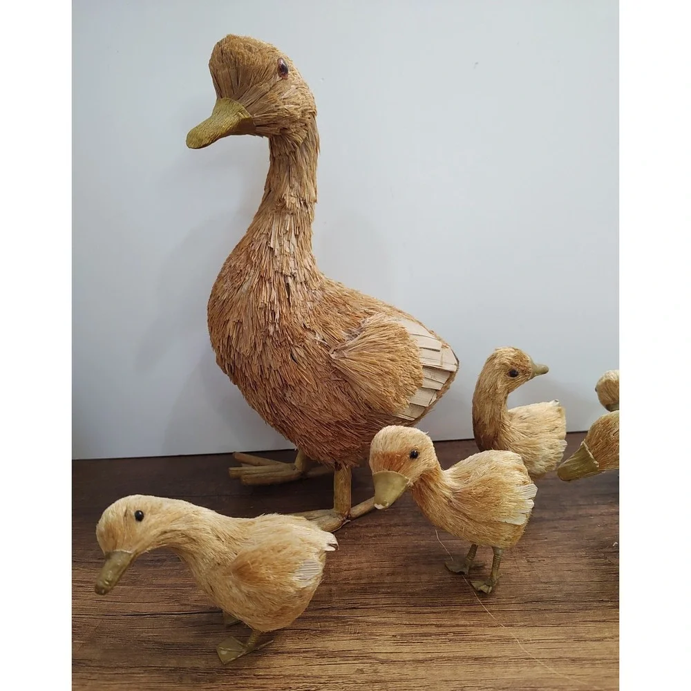 Bristle Straw Duck And Five Ducklings Various Poses Spring Easter Decor B1